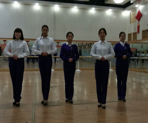 工商管理系“空乘模拟面试”圆满结束